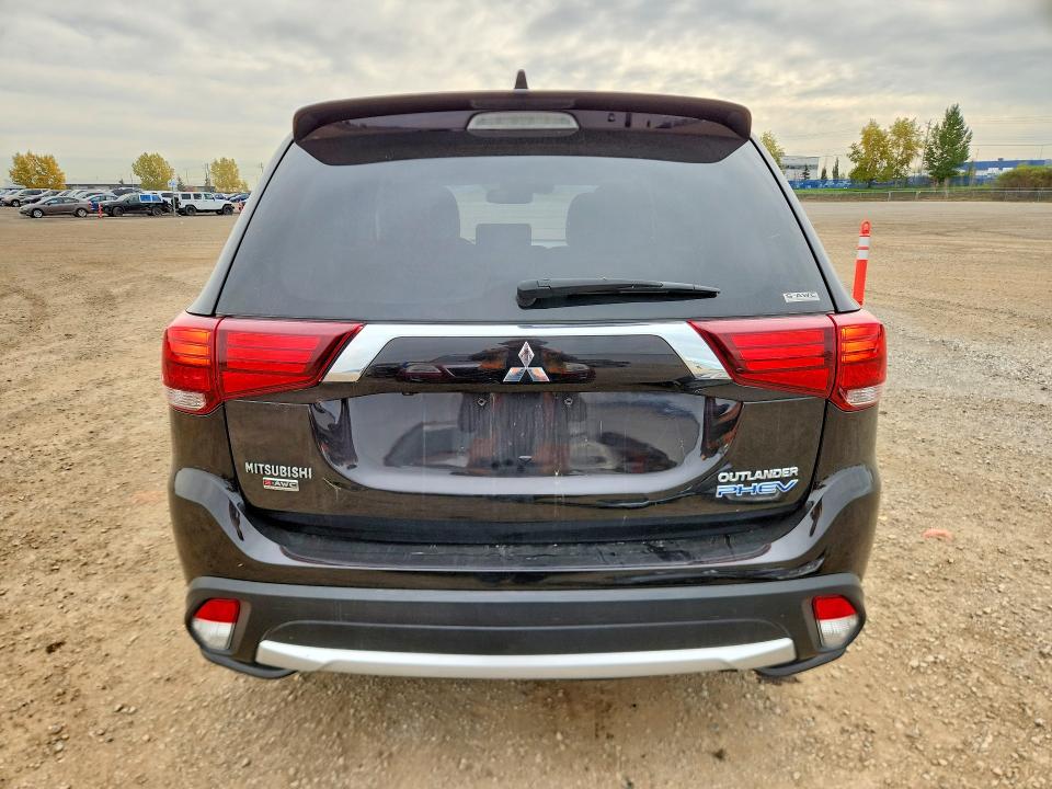 Продажа на аукционе авто 2018 Mitsubishi Outlander, vin: JA4J24A52JZ610957, номер лота: 69820806