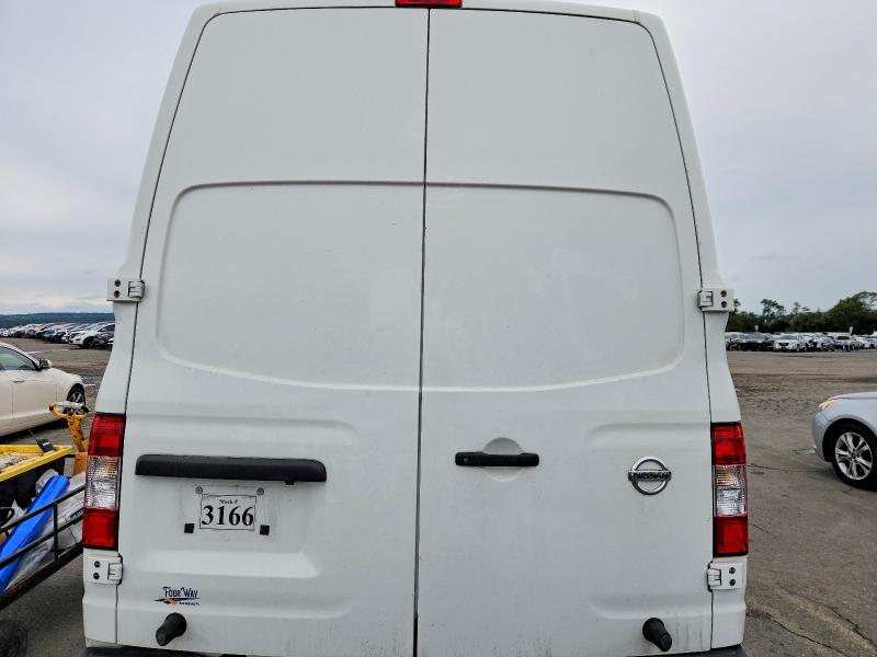 70117106 :رقم المزاد ، 1N6AF0LY8JN802253 vin ، 2018 Nissan Nv مزاد بيع