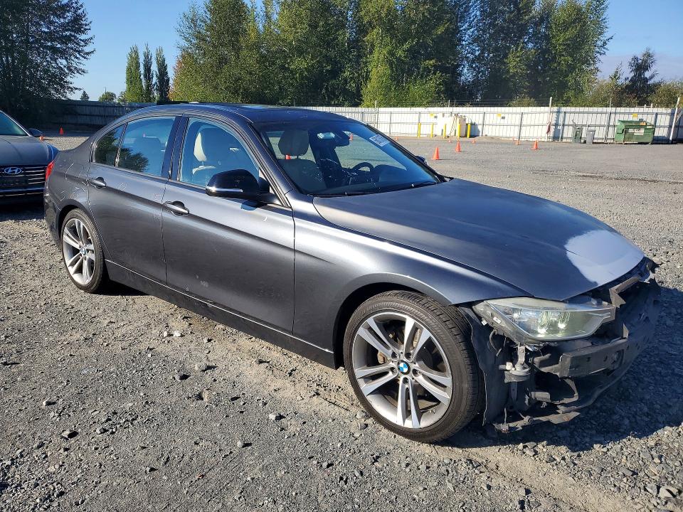 68013676 :رقم المزاد ، WBA3A5G5XFNS85971 vin ، 2015 Bmw 328 مزاد بيع