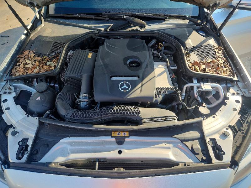 67701396 :رقم المزاد ، 55SWF4JB7JU268402 vin ، 2018 Mercedes-benz C مزاد بيع