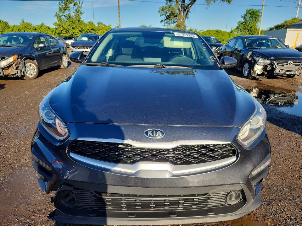 2021 Kia Forte მანქანა იყიდება აუქციონზე, vin: 3KPF24AD4ME366330, აუქციონის ნომერი: 67962276