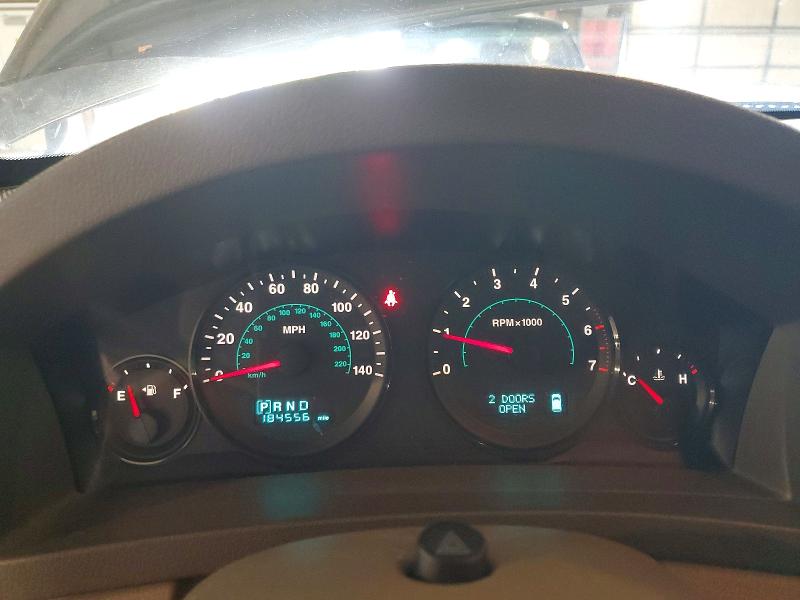 65963946 :رقم المزاد ، 1J4HR48N95C626243         vin ، 2005 Jeep Grand Cherokee مزاد بيع