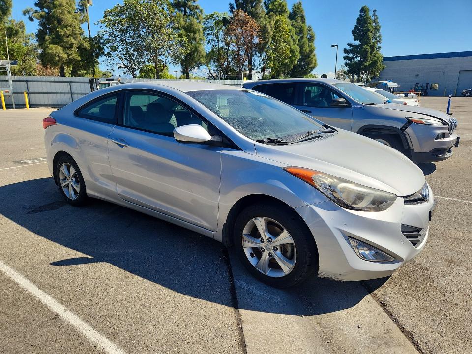 Продажа на аукционе авто 2013 Hyundai Elantra Coupe, vin: KMHDH6AE8DU013726, номер лота: 70956216