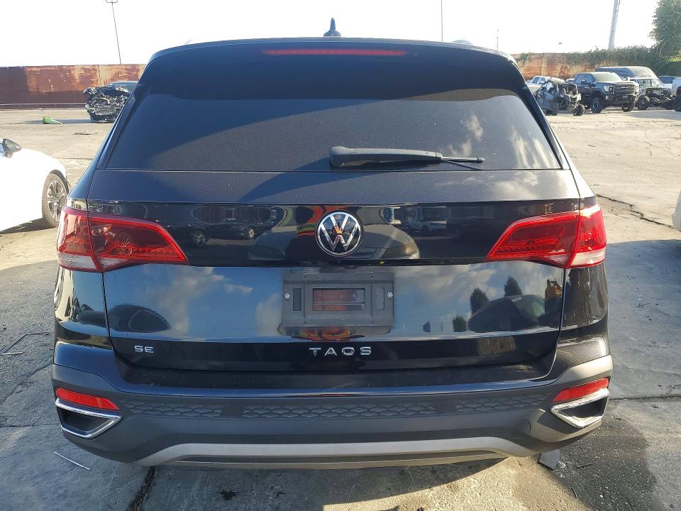 Продажа на аукционе авто 2022 Volkswagen Taos, vin: 3VVRX7B24NM015228, номер лота: 69042676