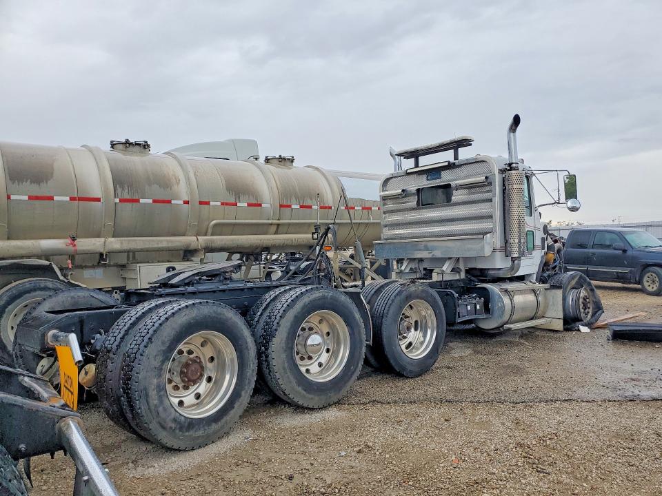 2005 Kenworth T800 მანქანა იყიდება აუქციონზე, vin: 3WKDPBTXX5F080368, აუქციონის ნომერი: 64048726