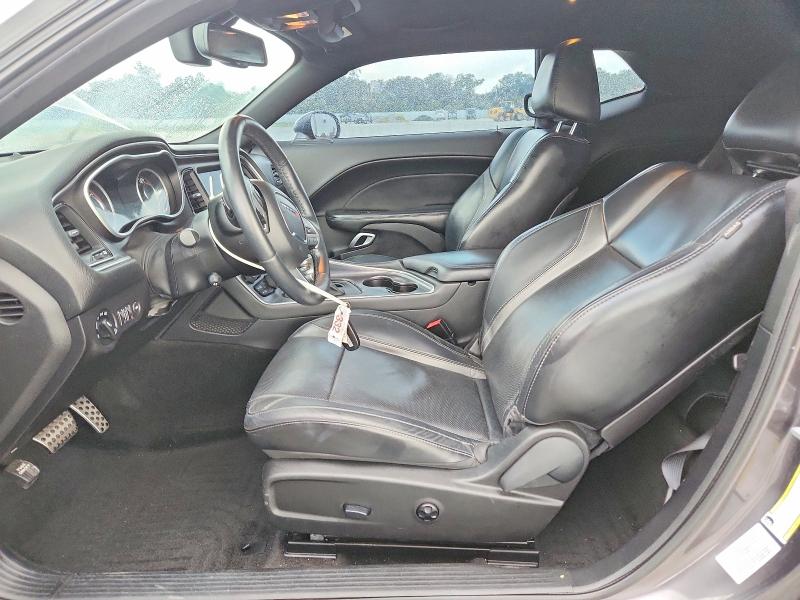 69353276 :رقم المزاد ، 2C3CDZBT5FH910779 vin ، 2015 Dodge Challenger مزاد بيع