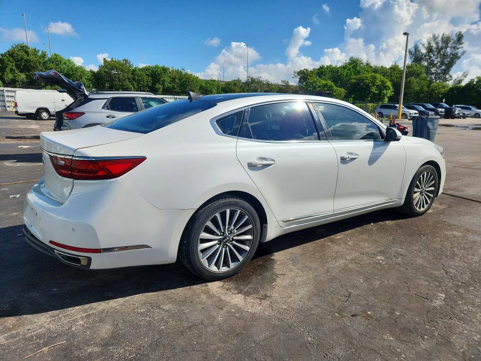 68753906 :رقم المزاد ، KNALC4J1XH5089879 vin ، 2017 Kia Cadenza مزاد بيع