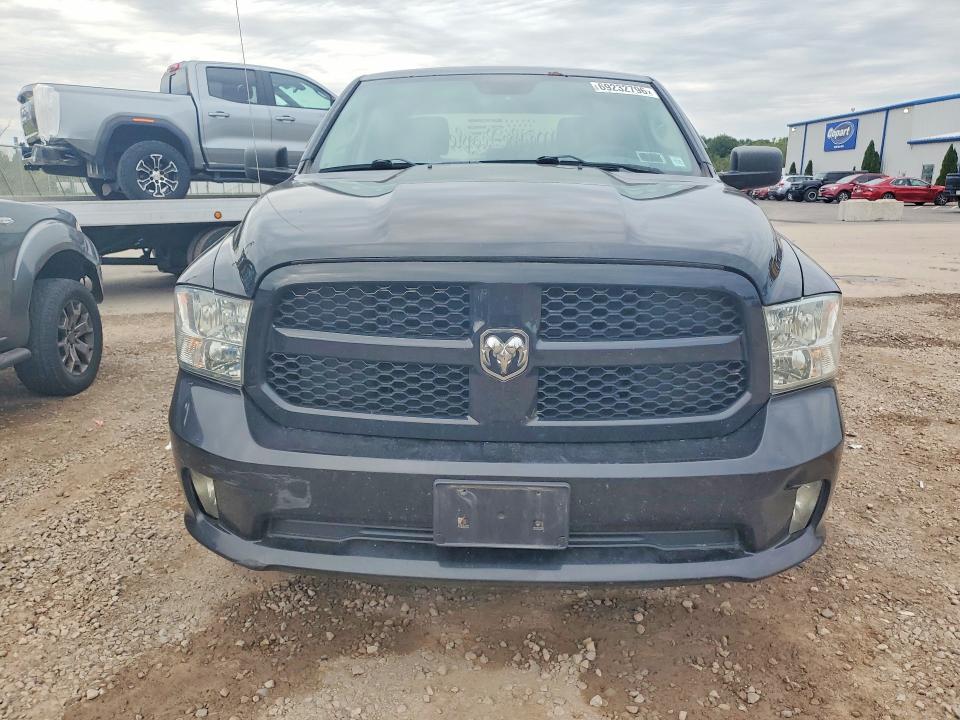 69232796 :رقم المزاد ، 1C6RR7FG8HS699489 vin ، 2017 Ram 1500 مزاد بيع