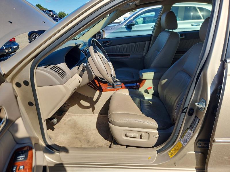 2005 Toyota Camry მანქანა იყიდება აუქციონზე, vin: 4T1BE30K15U558335, აუქციონის ნომერი: 68595766