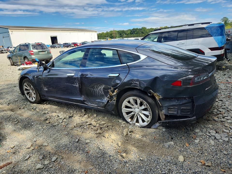 Продажа на аукционе авто 2018 Tesla Model S, vin: 5YJSA1E25JF276148, номер лота: 69376986