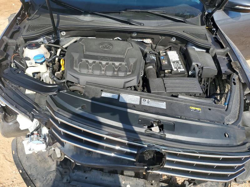 69104496 :رقم المزاد ، 1VWBA7A35JC032981 vin ، 2018 Volkswagen Passat مزاد بيع
