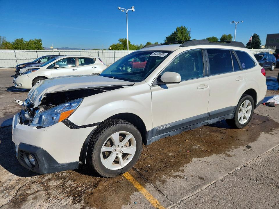 Auction sale of the 2014 Subaru Outback, vin: 4S4BRCCC8E3279463, lot number: 67430666