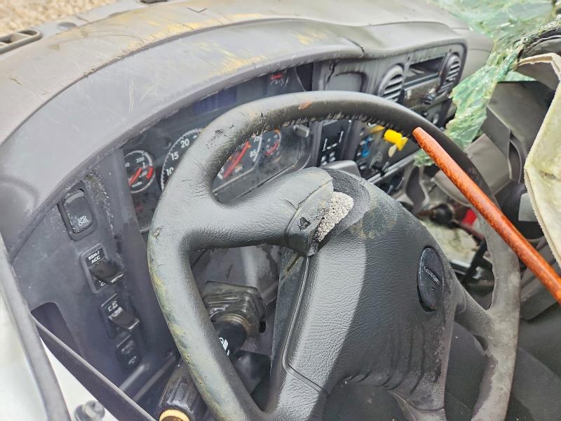 Продаж на аукціоні авто 2020 Freightliner M2, vin: 1FVHCYFEXLHLZ3625, номер лоту: 69530666