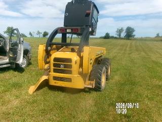69640116 :رقم المزاد ، KV0260B261822 vin ، 2000 John Deer Industrial Equipment مزاد بيع