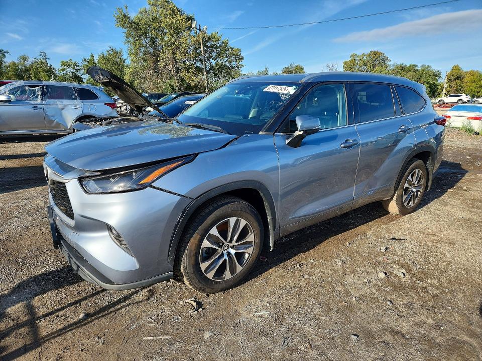 Aukcja sprzedaży 2026 Toyota Highlander, vin: 5TDGZRBH9NS212735, numer aukcji: 67417346