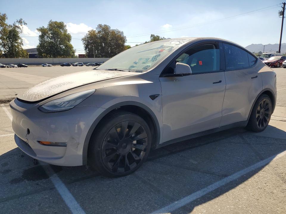 Auction sale of the 2021 Tesla Model Y, vin: 5YJYGDEE1MF239767, lot number: 68895255