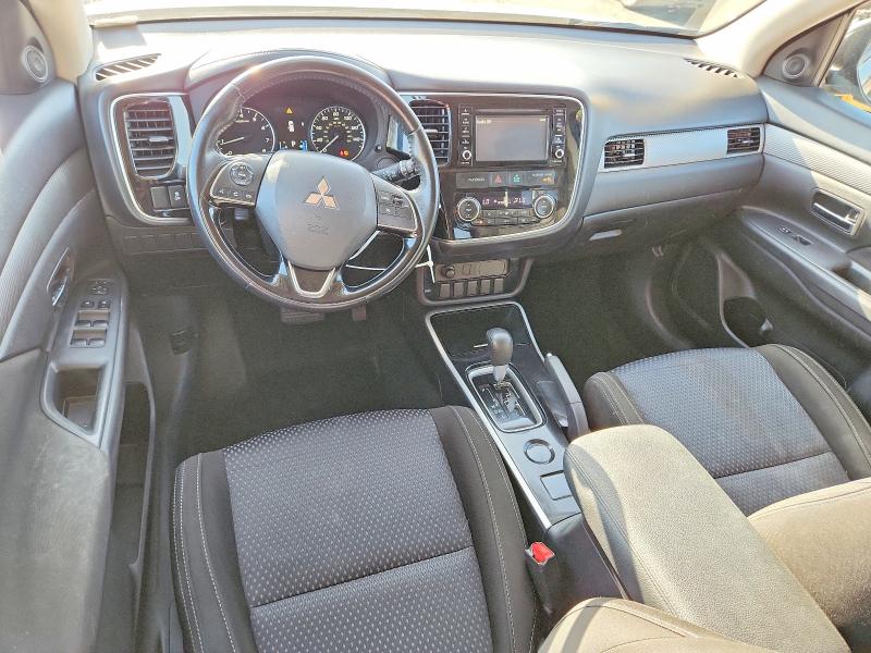 69370586 :رقم المزاد ، JA4AD2A31HZ068645 vin ، 2017 Mitsubishi Outlander مزاد بيع