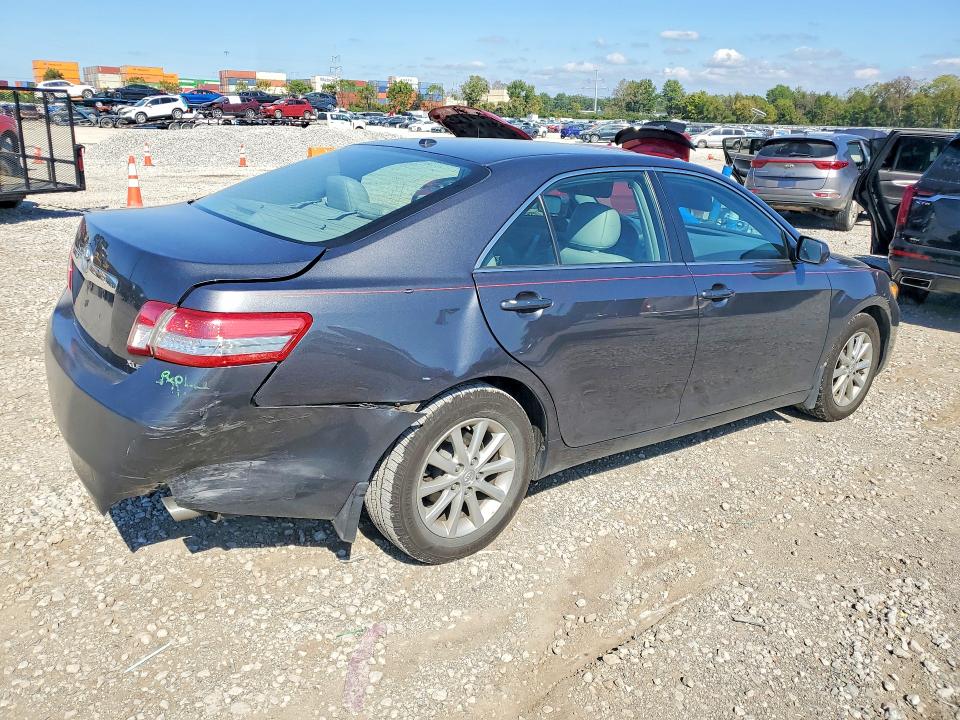 2011 Toyota Camry მანქანა იყიდება აუქციონზე, vin: 4T1BF3EK2BU750512, აუქციონის ნომერი: 70414296