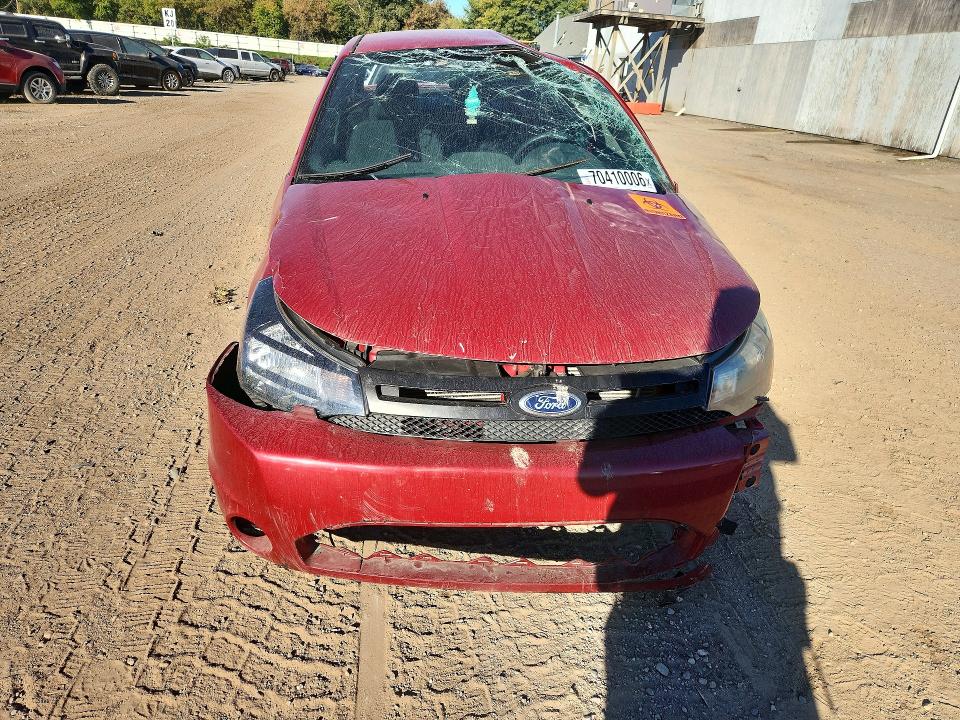 2011 Ford Focus მანქანა იყიდება აუქციონზე, vin: 1FAHP3GN5BW135806, აუქციონის ნომერი: 70410006