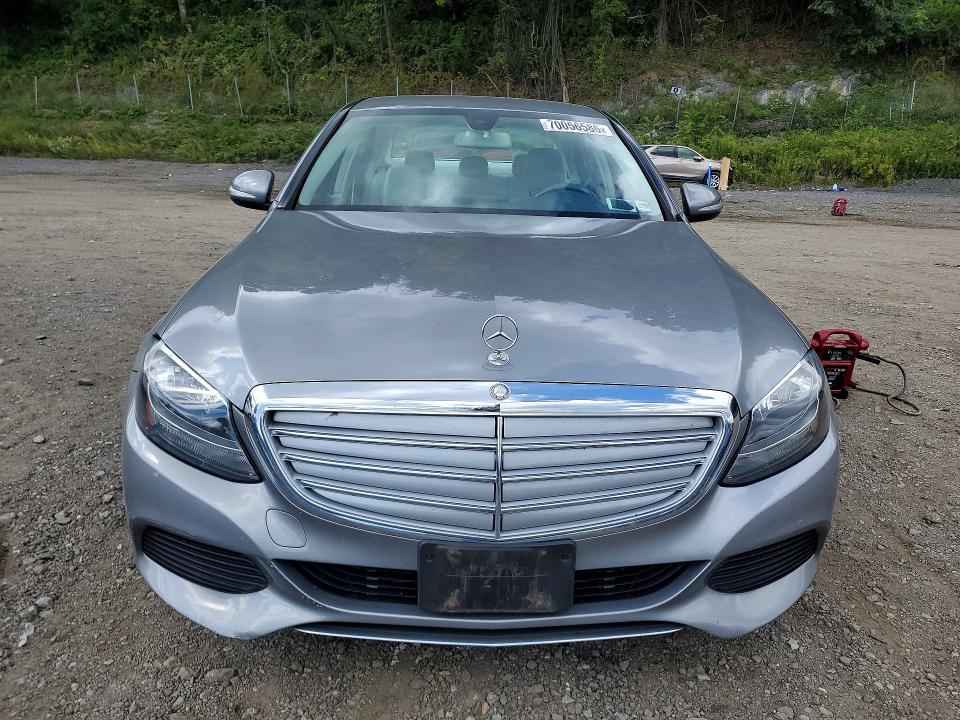 70056586 :رقم المزاد ، 55SWF4KBXFU035751 vin ، 2015 Mercedes-benz C مزاد بيع