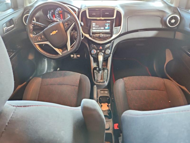 66779576 :رقم المزاد ، 1G1JD5SH0H4158487 vin ، 2017 Chevrolet Sonic مزاد بيع