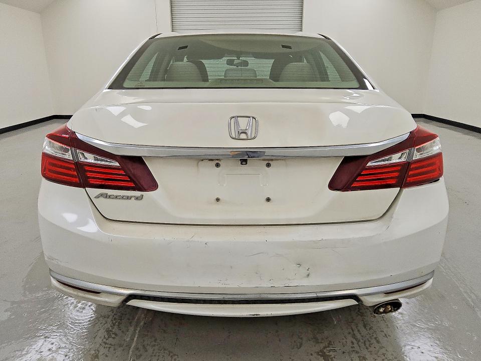 Auction sale of the 2016 Honda Accord, vin: 1HGCR2F34GA246460, lot number: 68232276