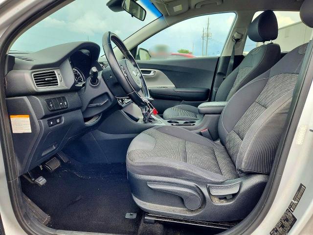 68177386 :رقم المزاد ، KNDCB3LC7H5074674 vin ، 2017 Kia Niro مزاد بيع