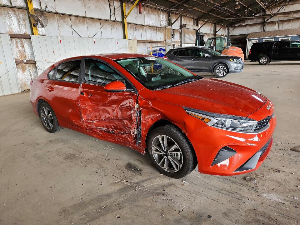 69233936 :رقم المزاد ، 3KPF24AD3PE509160 vin ، 2023 Kia Forte مزاد بيع