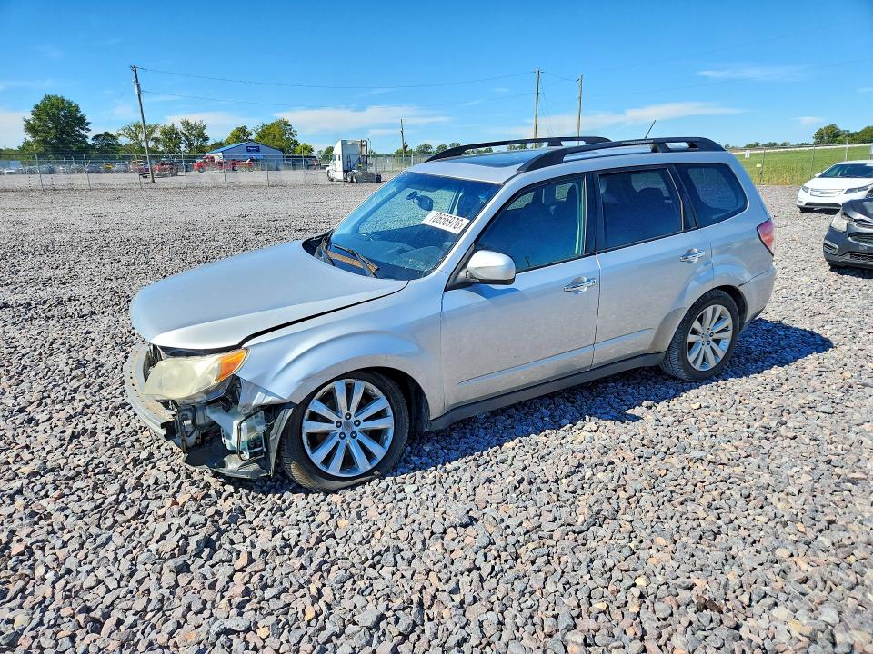 70656976 :رقم المزاد ، JF2SHBDC1BH732810 vin ، 2011 Subaru Forester مزاد بيع