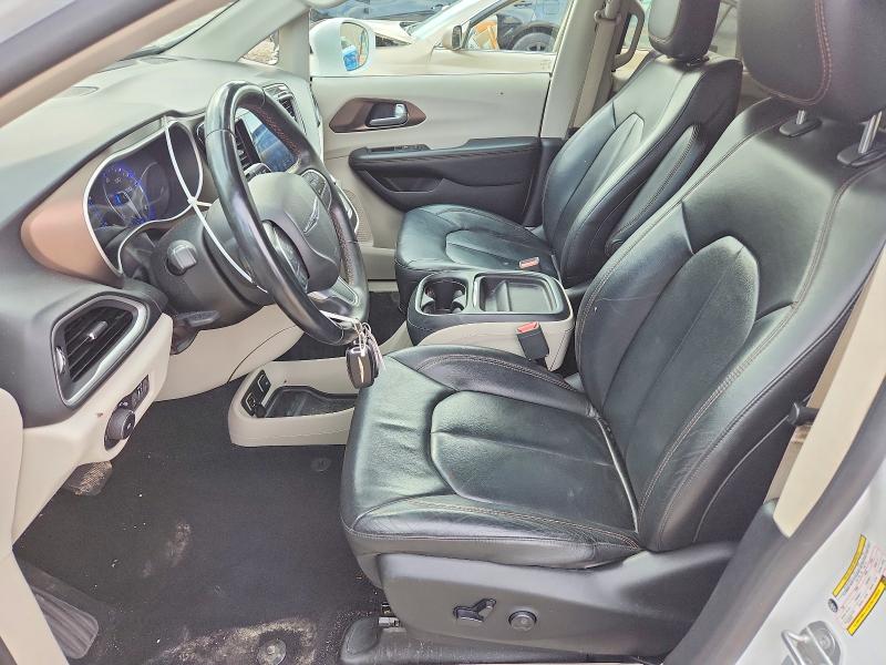 67662706 :رقم المزاد ، 2C4RC1BG5HR576960 vin ، 2017 Chrysler Pacifica مزاد بيع