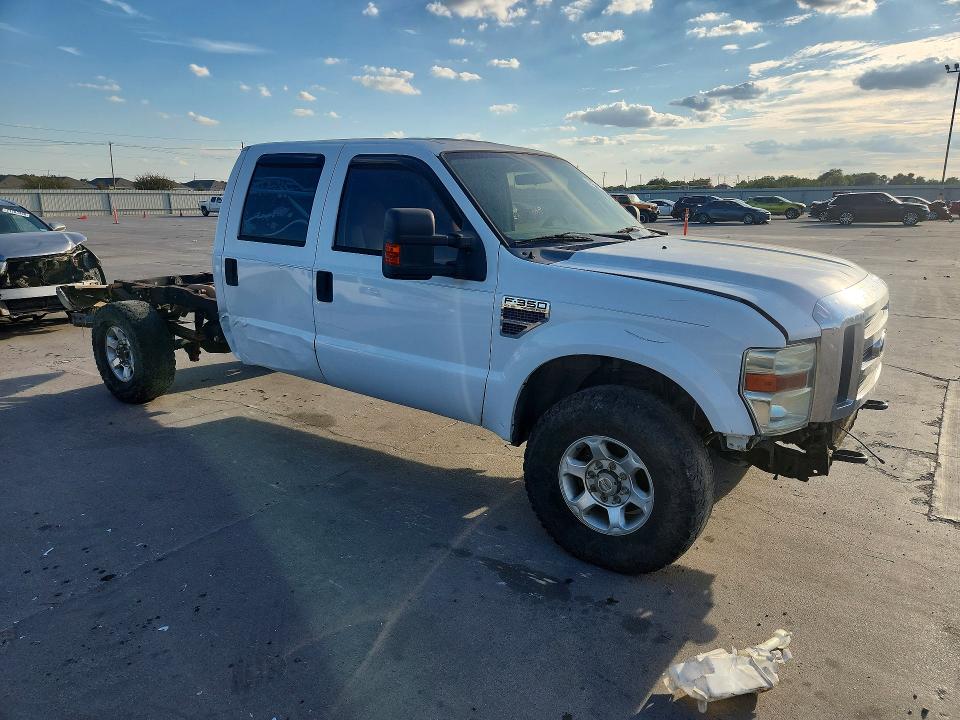 70923246 :رقم المزاد ، 1FTWW31R78EA28240 vin ، 2008 Ford F350 مزاد بيع