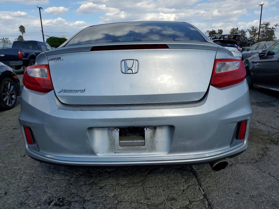 71029886 :رقم المزاد ، 1HGCT1B73EA012070 vin ، 2014 Honda Accord مزاد بيع