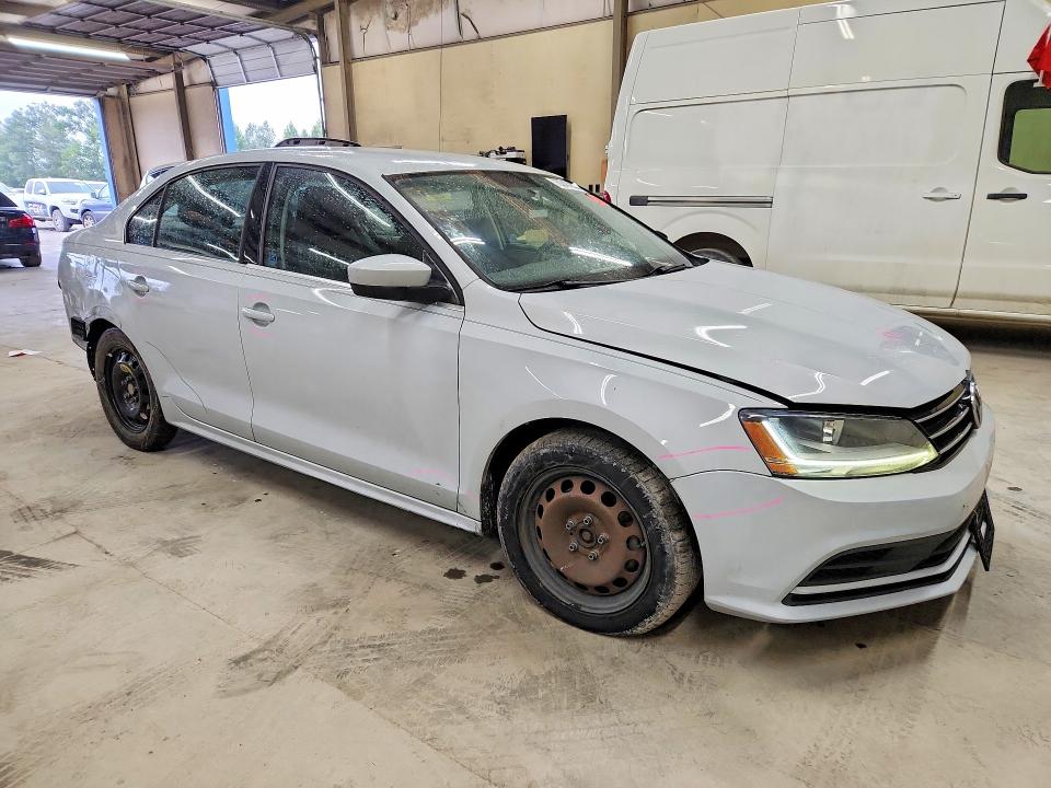 70247206 :رقم المزاد ، 3VW2B7AJ3HM298892 vin ، 2017 Volkswagen Jetta مزاد بيع