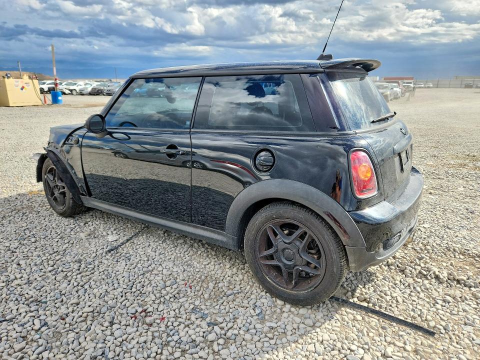 69153316 :رقم المزاد ، WMWMF7C50ATZ69049 vin ، 2010 Mini Cooper مزاد بيع