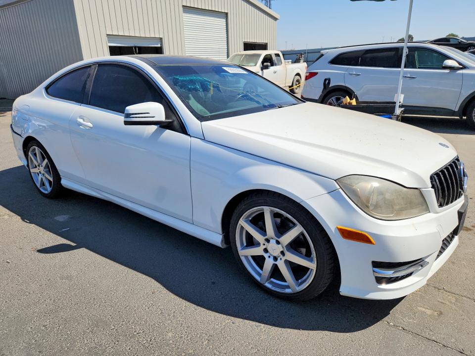 Продаж на аукціоні авто 2013 Mercedes-benz C, vin: WDDGJ4HBXDF949833        , номер лоту: 68605926