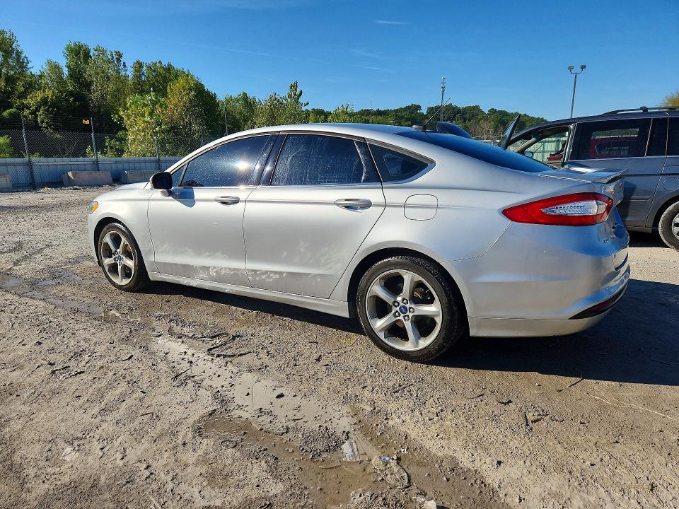68855316 :رقم المزاد ، 3FA6P0HD1FR222039 vin ، 2015 Ford Fusion مزاد بيع