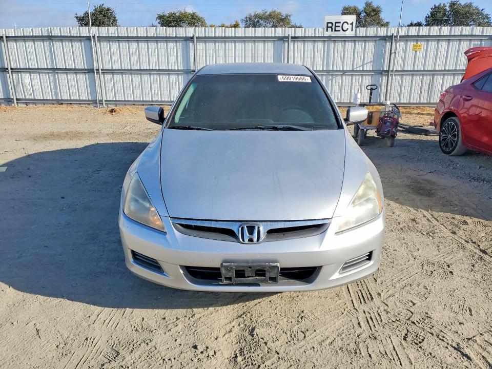 Продажа на аукционе авто 2007 Honda Accord, vin: 1HGCM563X7A196468, номер лота: 69019686