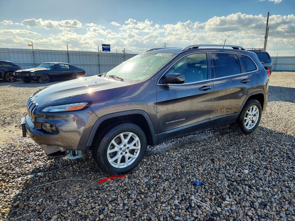 67435596 :رقم المزاد ، 1C4PJMCS0GW244223 vin ، 2016 Jeep Cherokee مزاد بيع