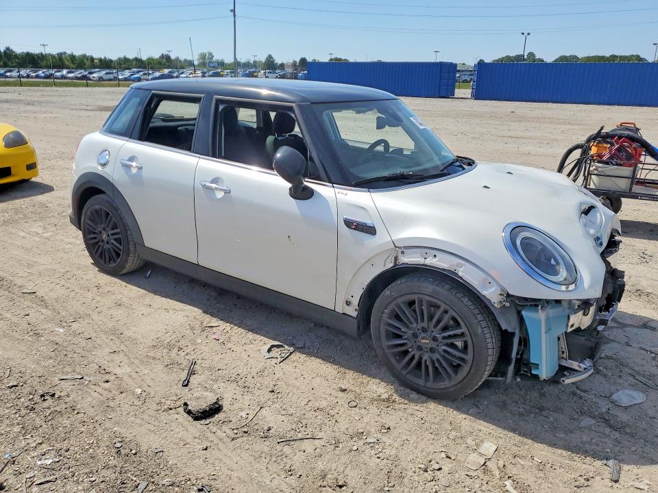 68662866 :رقم المزاد ، WMW53DK0XP2U08258 vin ، 2023 Mini Cooper مزاد بيع