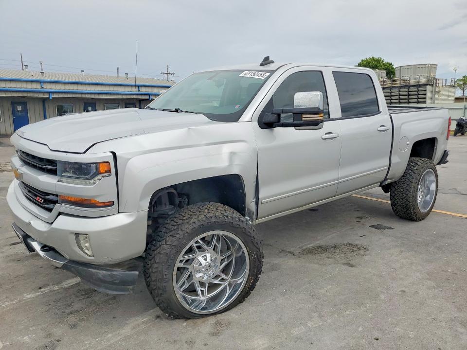 Продаж на аукціоні авто 2018 Chevrolet Silverado, vin: 3GCUKREC7JG468839, номер лоту: 68150456