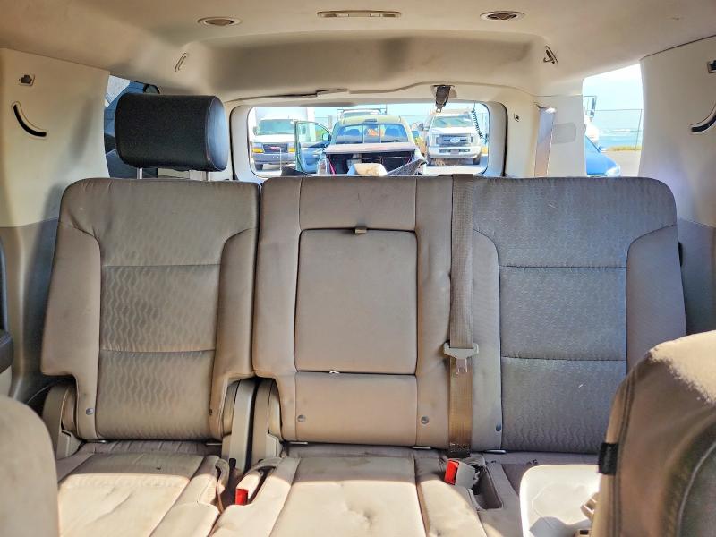 68684146 :رقم المزاد ، 1GNSCAKC1FR626858 vin ، 2015 Chevrolet Tahoe مزاد بيع