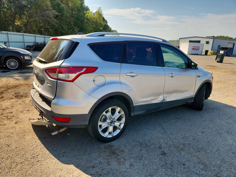 2016 Ford Escape მანქანა იყიდება აუქციონზე, vin: 1FMCU9J99GUC21839, აუქციონის ნომერი: 70620196