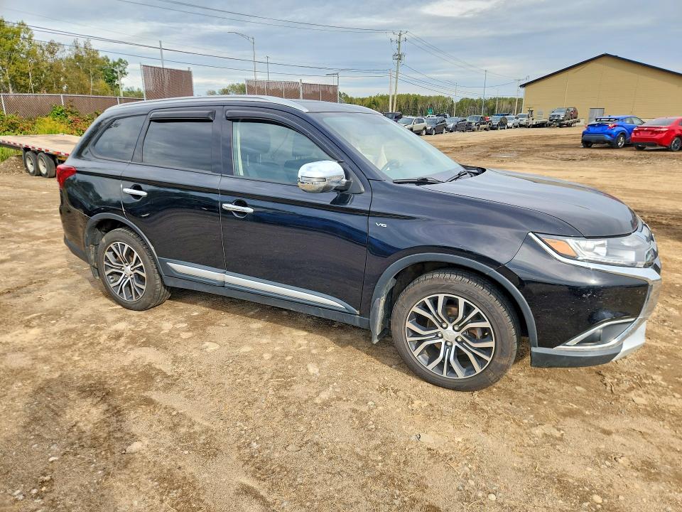68046926 :رقم المزاد ، JA4JZ3AX9JJ601114 vin ، 2018 Mitsubishi Outlander مزاد بيع
