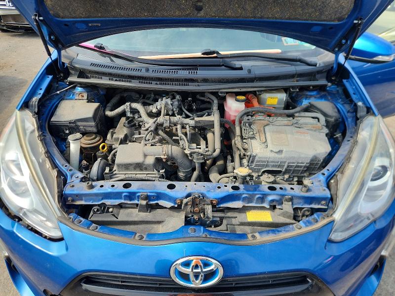 Продажа на аукционе авто 2015 Toyota Prius C, vin: JTDKDTB3XF1090055, номер лота: 68974316