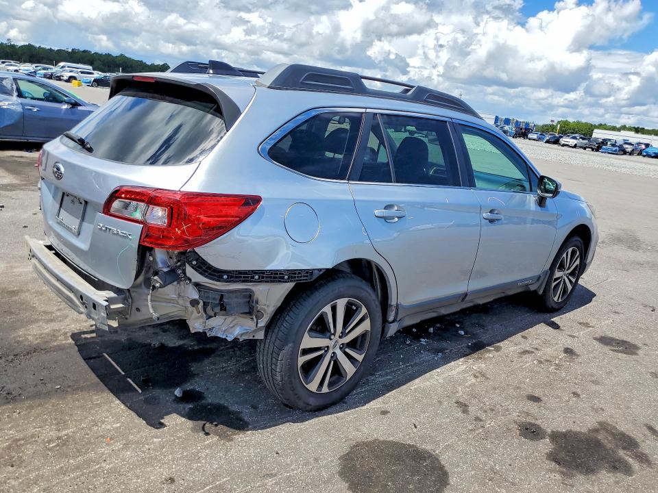 67149946 :رقم المزاد ، 4S4BSANC4J3276236 vin ، 2018 Subaru Outback مزاد بيع
