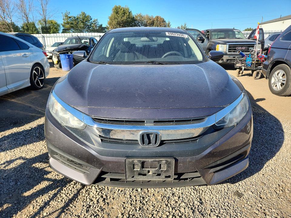 Продаж на аукціоні авто 2018 Honda Civic, vin: 2HGFC2F59JH010203, номер лоту: 69623936