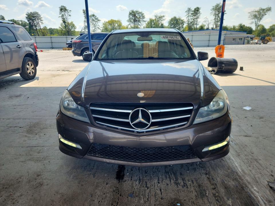 Продаж на аукціоні авто 2014 Mercedes-benz C, vin: WDDGF4HBXER313379, номер лоту: 69818676