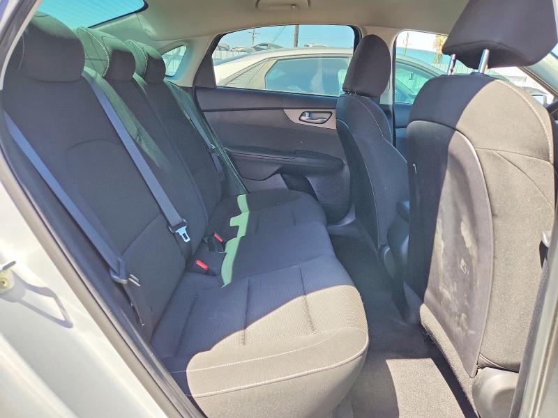67747956 :رقم المزاد ، 3KPF24AD2LE192983 vin ، 2020 Kia Forte مزاد بيع