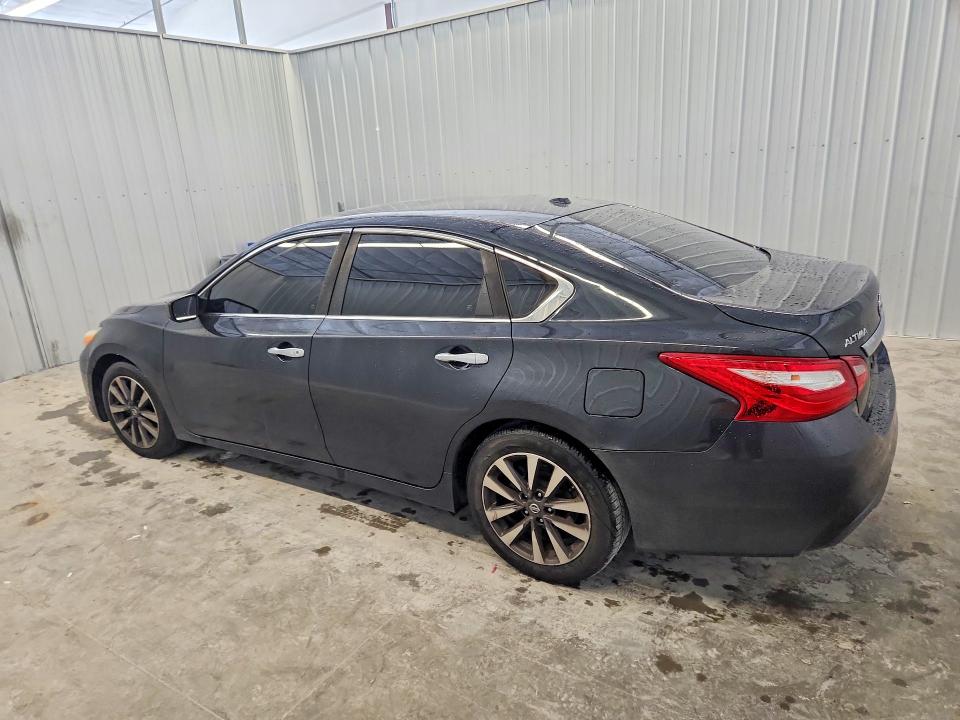 2017 Nissan Altima მანქანა იყიდება აუქციონზე, vin: 1N4AL3AP2HC188447, აუქციონის ნომერი: 67490116
