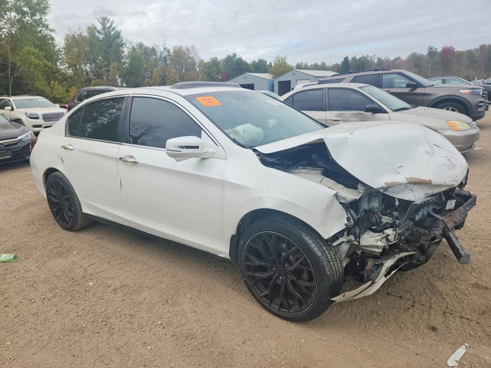 Продажа на аукционе авто 2015 Honda Accord, vin: 1HGCR2F96FA801377, номер лота: 70685516